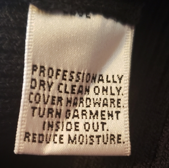 St. John Evening By Marie Gray Short Sleeve Sweater - Picture 12 of 12